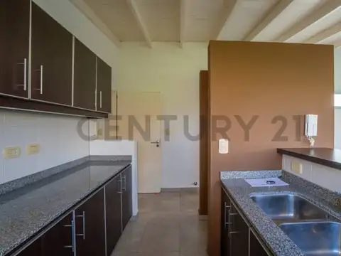 Casa en Venta en Villa Elisa, USD 190.000