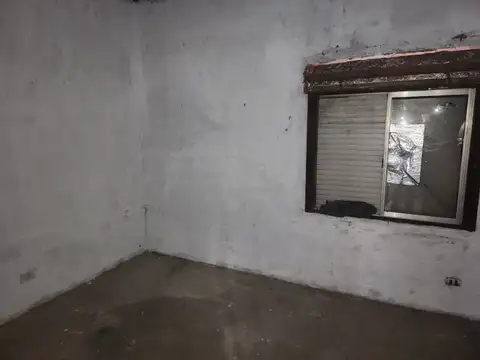 CASA TIPO PH A LA VENTA EN AV. CALLE REAL, MERLO - BS.AS.