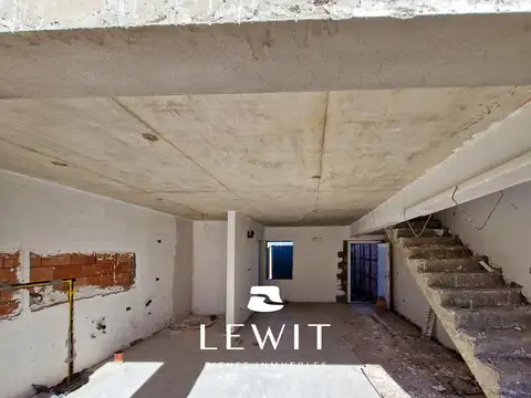 Depto Tipo Casa en Venta con 1 cocheras