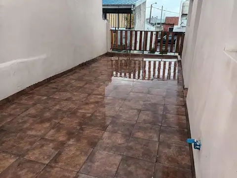 Depto Tipo Casa en Venta con 1 cocheras