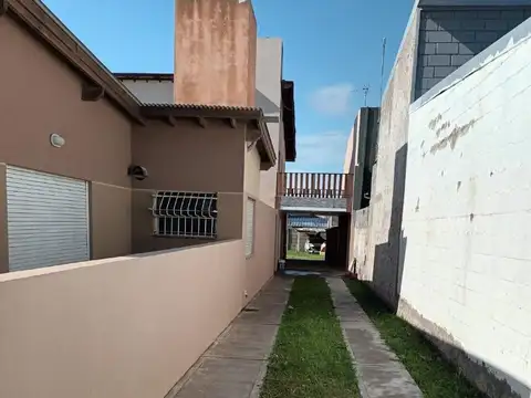 Depto Tipo Casa en Venta de 4 ambientes