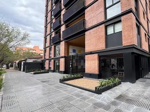 Paulino Rojas 200