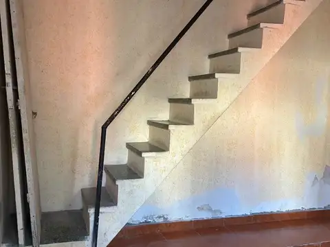 Depto Tipo Casa en Venta 48 años
