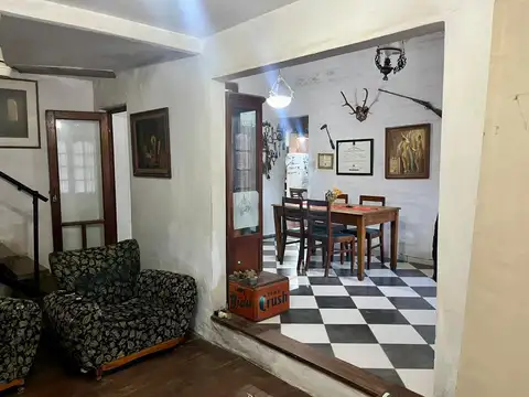 Casa en Venta con 1 cochera