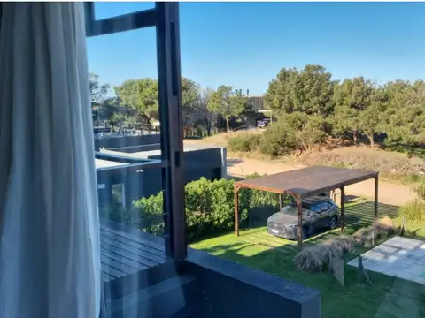 Casa en Alquiler Temporal con 1 cochera
