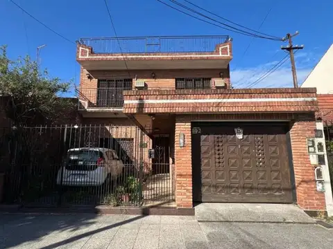 IMPORTANTE PROPIEDAD EN VENTA  8,66 X 48,94