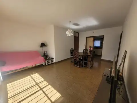 Neuquen 500, Piso 1