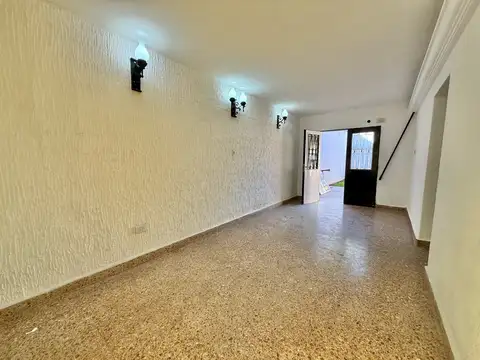 Casa en Alquiler en Ituzaingo, $ 980.000