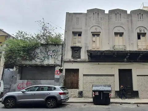 Dos Terrenos en San Nicolás B. Mitre al 1200 Sup Vendible de 5.200 a 5.400 m2