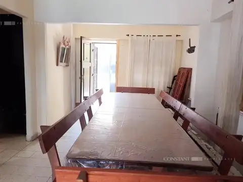 Casa 3 ambientes con 1 baño