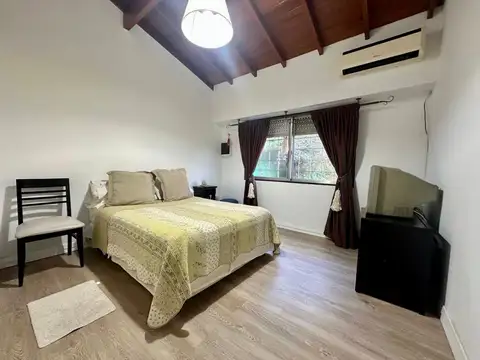 Casa en Venta  2 amb en el Barrio El Cazador