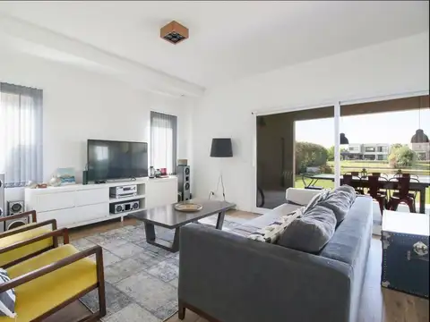 Casa en Venta en Dique Luján, USD 490.000