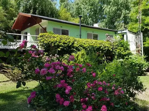 Casa en venta - 2 Dormitorios 1 Baño - 1.440Mts2 - Islas del Tigre