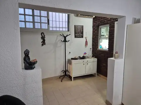 Venta Ph al frente  4 ambientes con cochera y terraza
