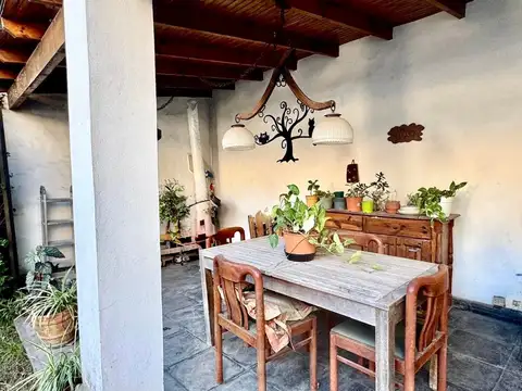 Depto Tipo Casa en Venta de 5 ambientes