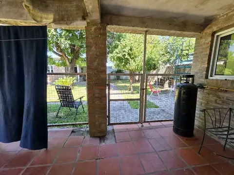 Vendo Casa con amplio patio en Concepción del Uruguay, Entre Ríos
