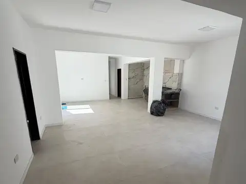 Casa en Alquiler con 1 cochera