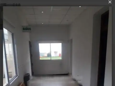 61 e/4 y 5 La Plata