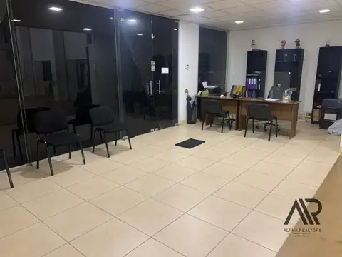 Venta Local En Centro 300 M2 Renta Anual 20.000 Dolares Inversores 