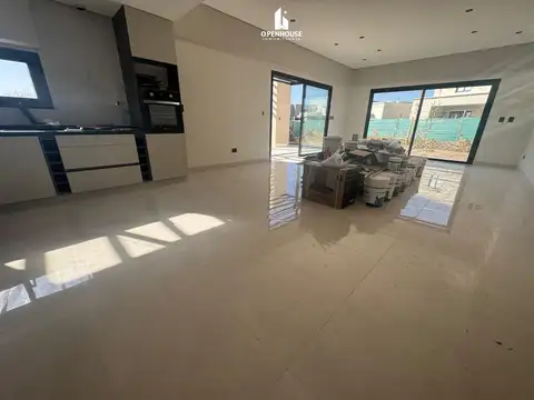 Casa en Venta en Lujan De Cuyo, USD 257.000