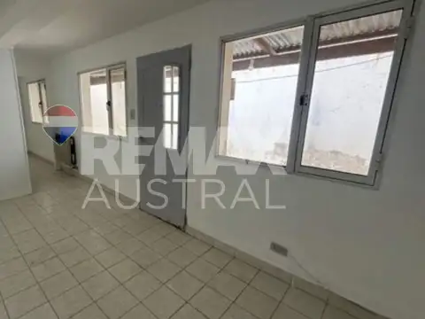 CASA CON LOCAL-BºSAN CAYETANO