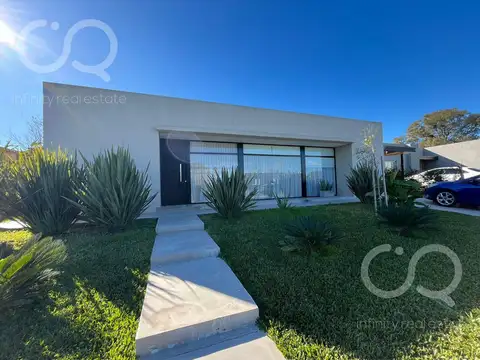 Casa en Venta en San Sebastian, USD 220.000