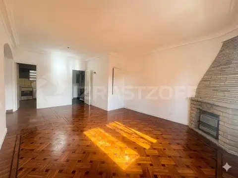 Depto Tipo Casa en Venta 60 años