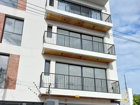 Alquiler 2 amb. bernal  piso 2 con cochera