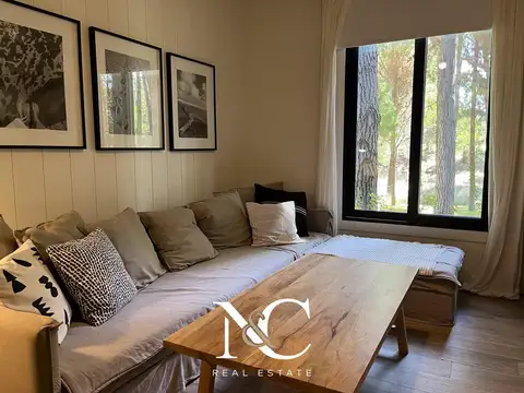 Casa en Alquiler con 1 cochera