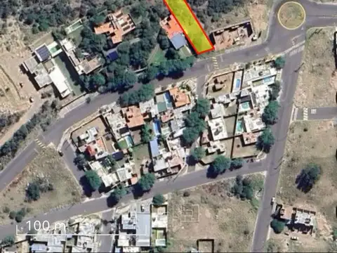 Avenida Juan de Almonacid casi esquina Los Sauces 100