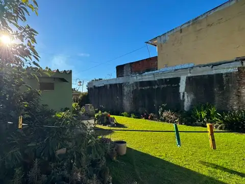 Casa 2 ambientes con 2 baños