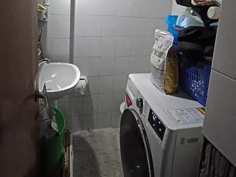 Departamento 5 ambientes con 2 baños