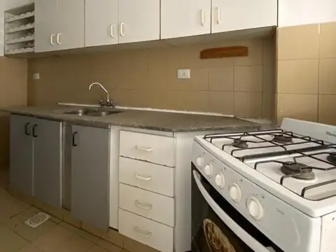 Obispo Salguero 100, Piso 2°