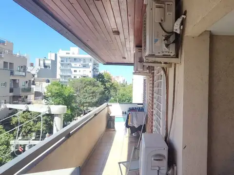 Departamento 5 ambientes con 2 baños