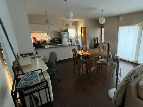 Casa con gran lote en Loma Verde