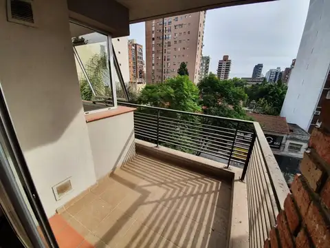 Departamento en Alquiler en Lanus Oeste, $ 700.000