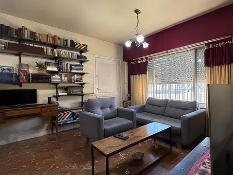 Depto Tipo Casa en Venta de 4 ambientes