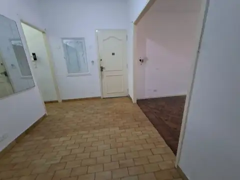 Depto Tipo Casa en Venta en Parque Chacabuco, USD 121.900