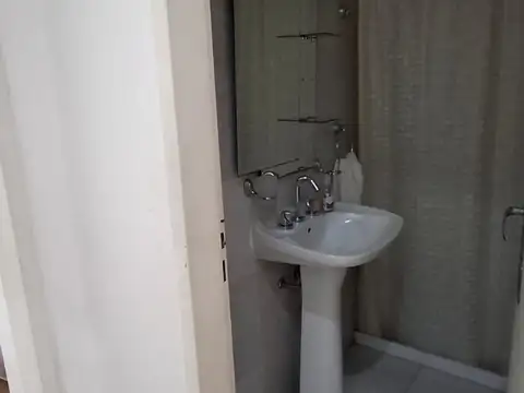Departamento en Alquiler en Florida Mitre/Este, $ 650.000