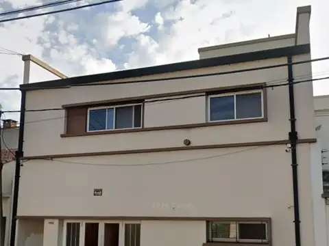 Calle 22 1100, Piso 1