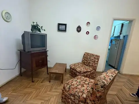 Arenales 2100, Piso 5