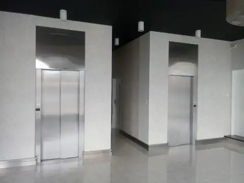 MONOAMBIENTE  CON COCHERA