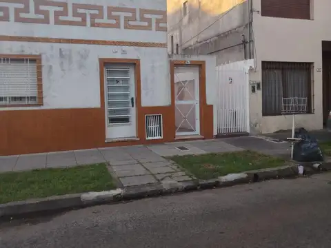 Ph en Venta - 2 amb con patio y terraza.  V Ballester  