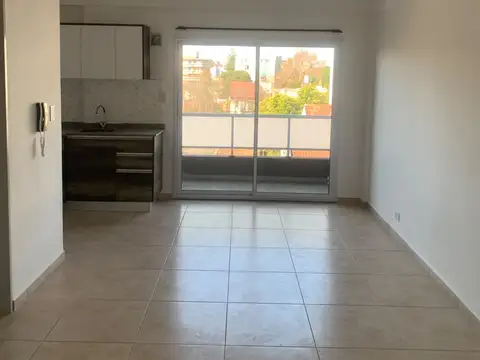 Departamento en Alquiler en Jose Leon Suarez, USD 600.000