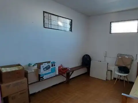 Oficina en Alquiler en Ramos Mejia, $ 750.000