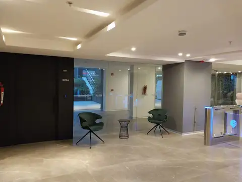 Oficina en Alquiler con 10 cocheras