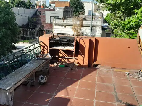 Depto Tipo Casa en Venta en Villa del Parque, USD 150.000