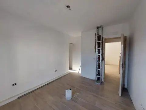 Depto Tipo Casa en Venta en Villa Ballester, USD 175.000