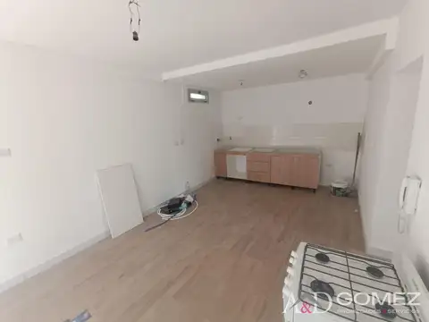 Depto Tipo Casa 4 ambientes con 2 baños