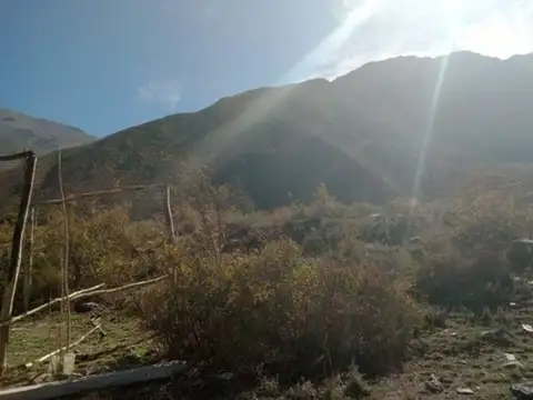 Venta de Gran Terreno en Vallecito, Potrerillos